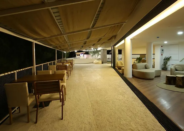 Hotel Kozakorman & Restaurant Camoba